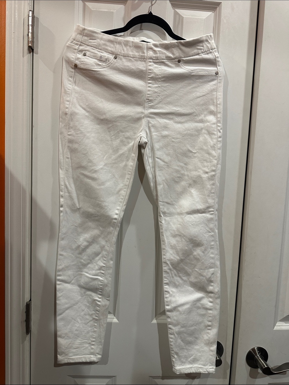 NEW Liverpool White Women’s Jeans size 4/27